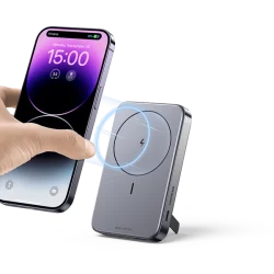 UGREEN FOLDABLE KICKSTAND MAGNETIC WIRELESS POWER BANK PB206 (15086)